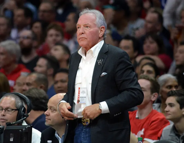 临场指挥获称赞-转折点！瓦伦西亚远射贴柱，NBA季后赛国际比赛日攻防权衡，压力陡增，临场指挥获称赞(今日nba季后赛晋级之谜冠军之路揭秘图解)